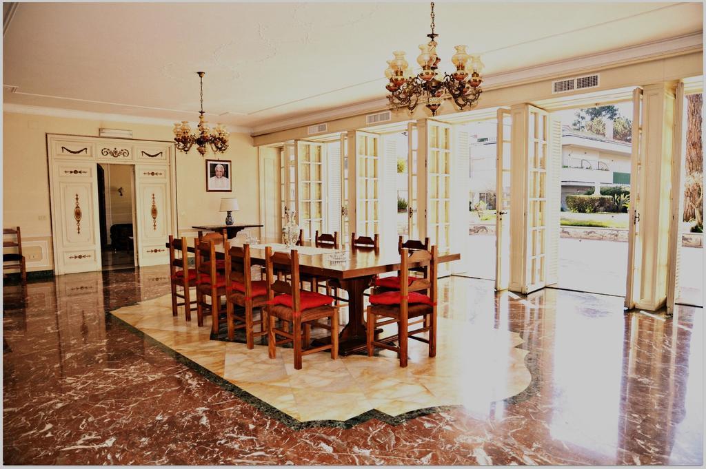 Casa Per Ferie Cardinal G. Guarino Frühstückspension Rom
